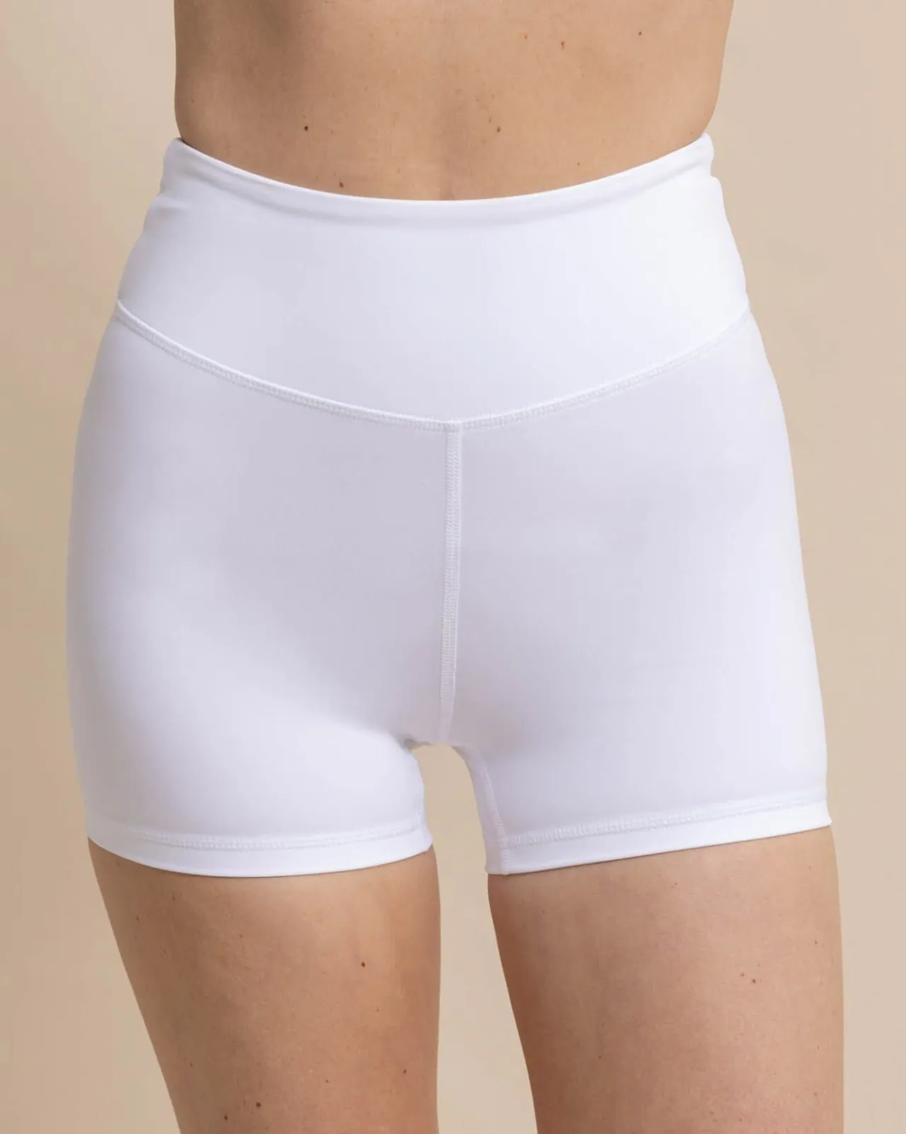 Southern Tide Active Under Short Flash Sale