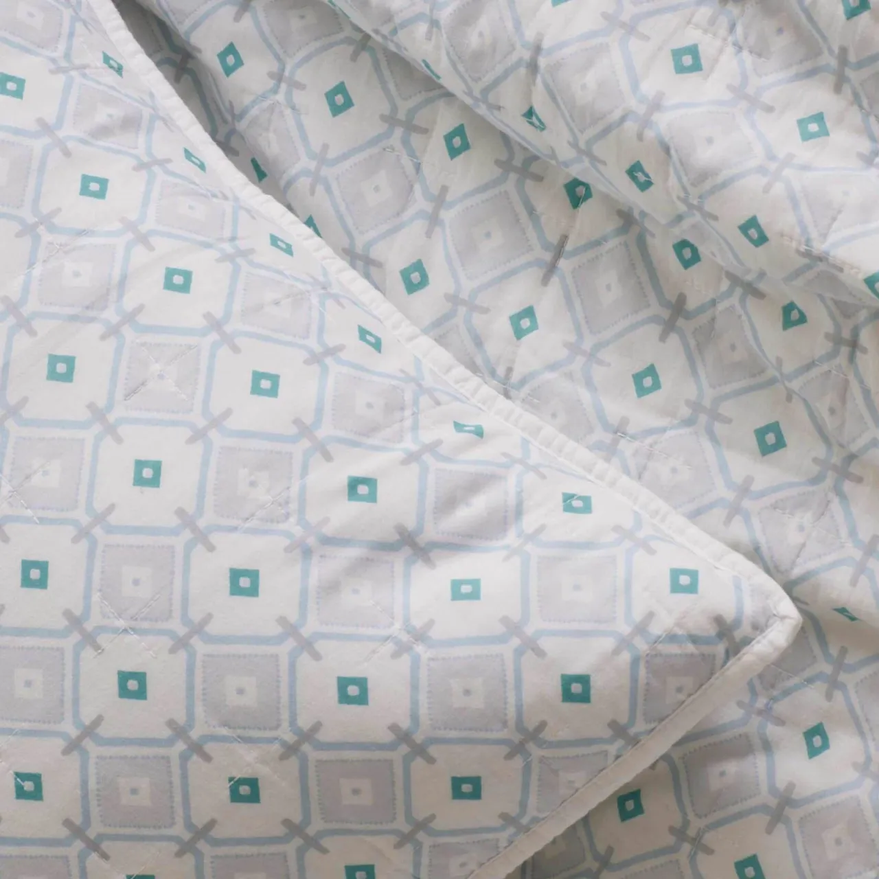 WPH Southern Tide Emerald Isle Quilt Blue Shop